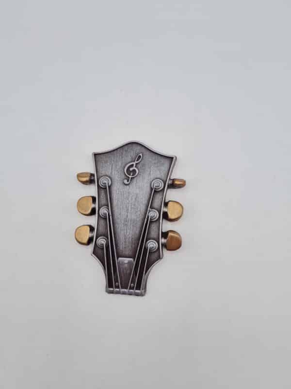 Tête de guitare en chocolat